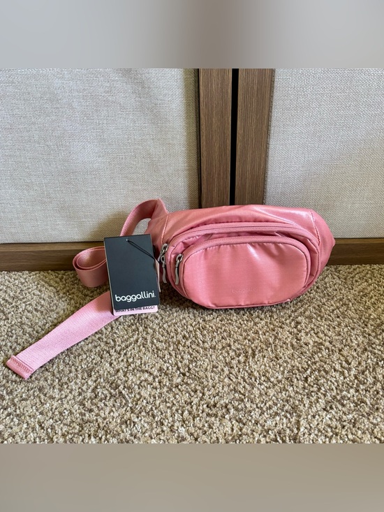 Baggallini Handbags - Baggallini Pink On The Go Belt Bag Waist Pack